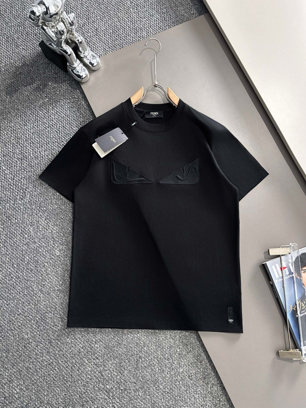 ブランドTシャツ正面デザイン